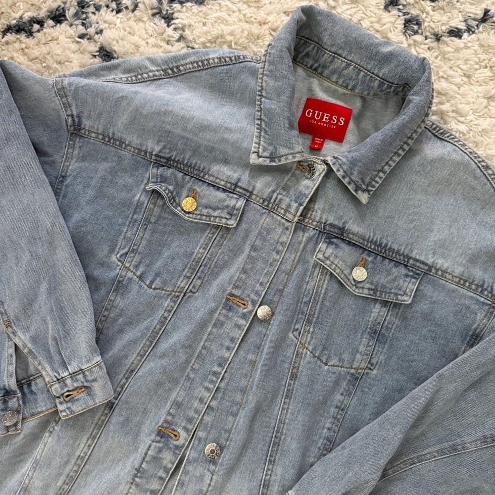 Guess Denim Jacket‎ Womens Medium Blue Light Wash Oversized Longline Trucker